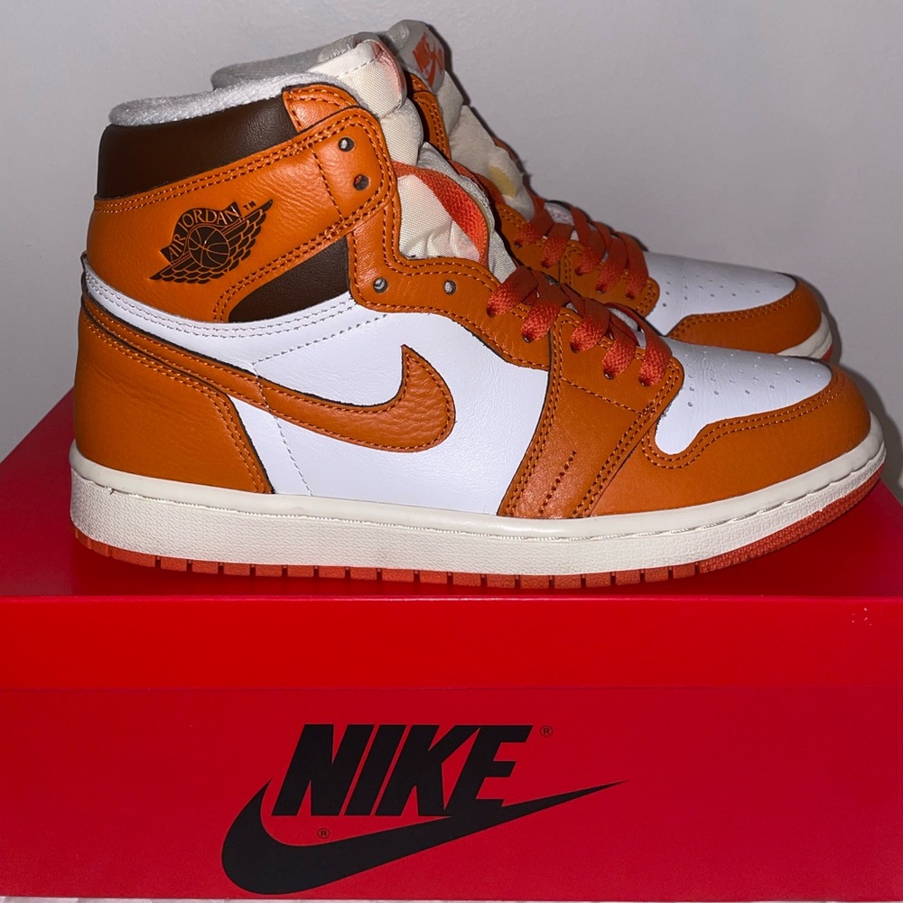 Women’s Jordan 1 Retro Hi OG “Starfish”